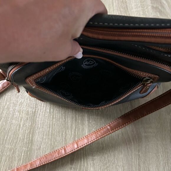 NWOT … WHITE MOUNTAIN Shoulder Bag - Picture 5 of 9